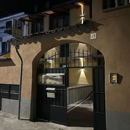 Dimora Del Centro ベッド・アンド・ブレックファスト リヴァローロ・カナヴェーゼ