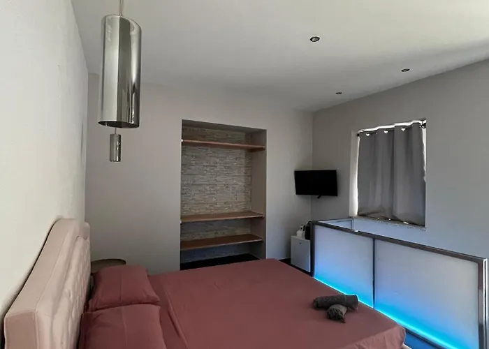 Dimora Del Centro Nocleg ze śniadaniem 3*